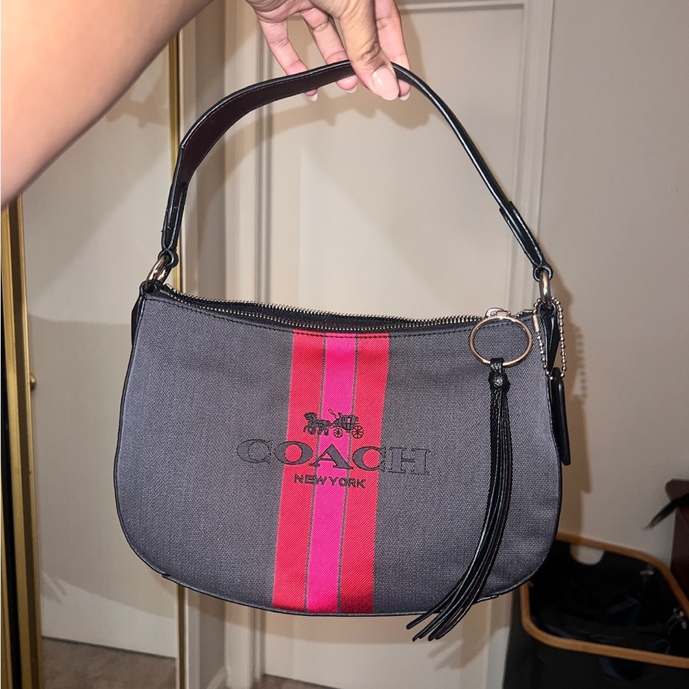 Coach Sutton Crossbody With Horse And Carriage